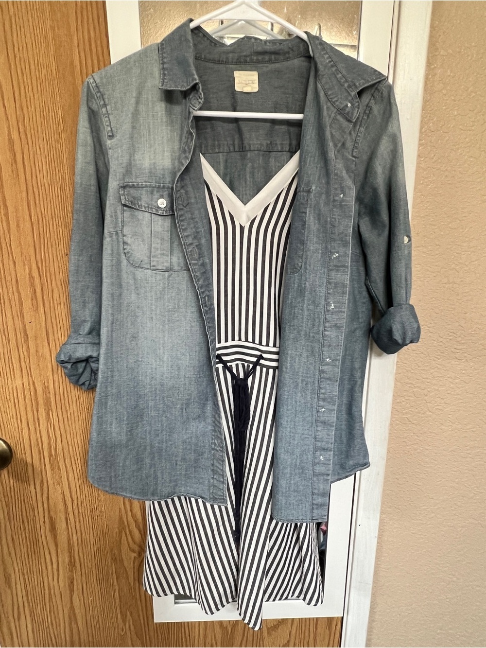 J Crew Classic Button Up Chambray Shirt
